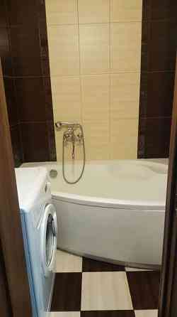 Оренда Квартира 3-кімнатна, 4/16 поверх на ул. Бориспольская, 34 Kiev