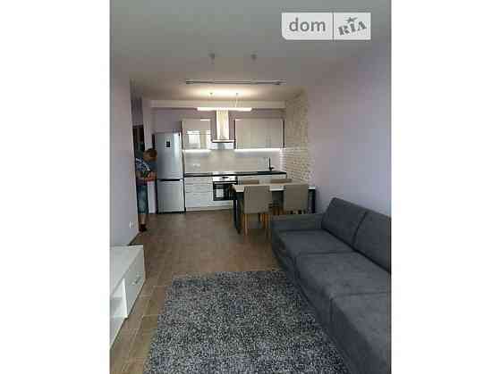 Оренда Квартира 2-кімнатна, 24/35 поверх на пр. Соборности, 30 Київ