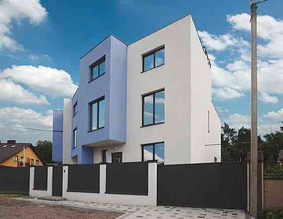 Продаж 3-поверховий  з ділянкою 2 сот 155 кв.м 5 кімн.  Рудне