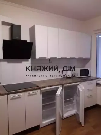 Оренда Квартира 2-кімнатна, 10/25 поверх на Гмыри Бориса ул. Київ