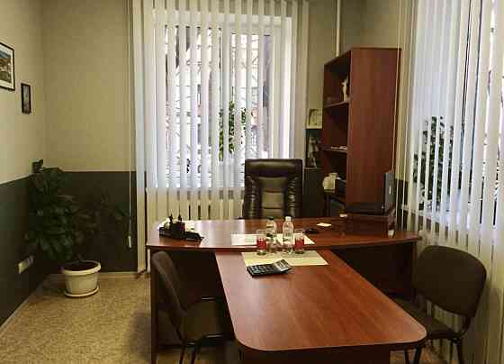 Продаж офісне приміщення на Прохоровская ул. приміщень - 4, поверх - 1/3 Одеса