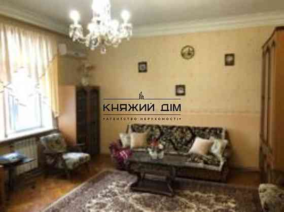 Продажа 3-комнатная раздельная квартира, метро Крещатик. № 21141694 Київ