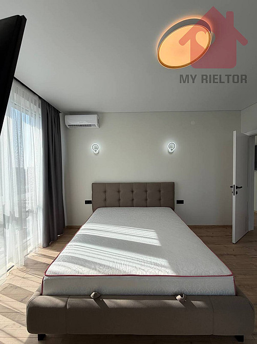 Продаж Квартира 2-кімнатна, 8/8 поверх на Бабяка Ужгород - изображение 1