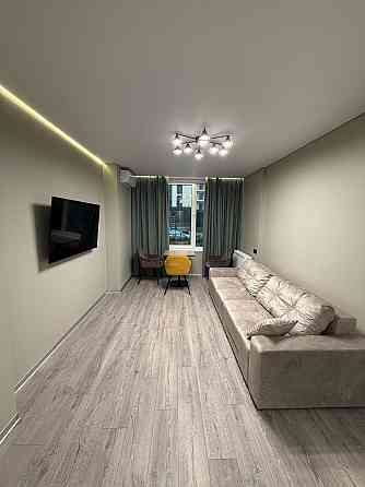 Продаж Квартира 1-кімнатна, 1/26 поверх на Князя Романа Мстиславича вул., д. 26 Kiev