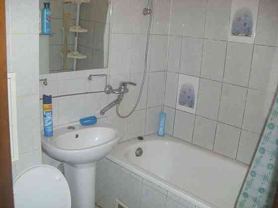 Оренда Квартира 2-кімнатна, 3/5 поверх на Героев Севастополя ул., 17в Киев