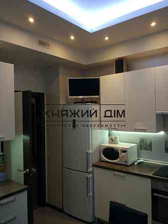 Оренда Квартира 1-кімнатна, 9/25 поверх на Руданского Степана ул. Киев