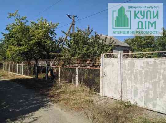 Двоповерховий цегляний будинок. Івано-Благодатне Кропивницький