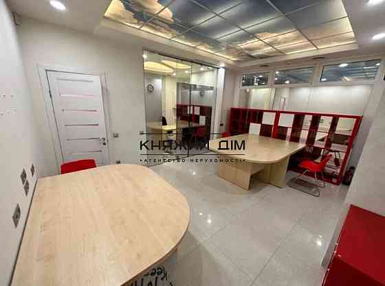 Оренда офісне приміщення на Щорса ул. поверх - 1/22 Kiev