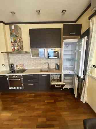 Оренда Квартира 1-кімнатна, 14/25 поверх на ул. Саксаганского Kiev