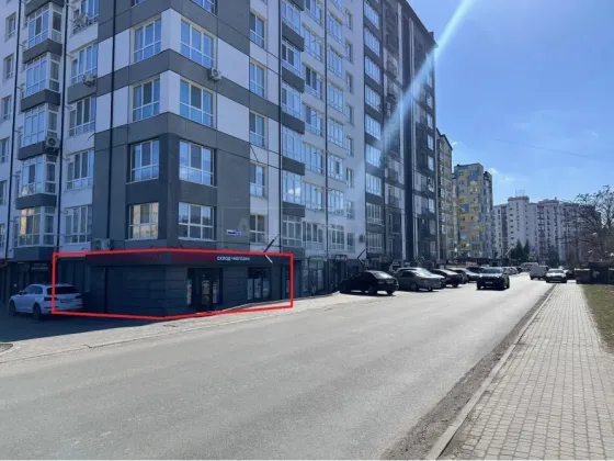 Продаж Приміщення в житловому будинку площа 87.6 кв.м 2-й поверх на Довженка 25 Івано-Франківськ
