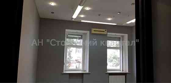 Оренда Будинок 4-кімнатний на Хмельницького Богдана вул., 29 Київ