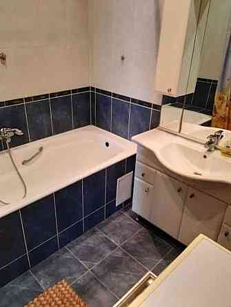 Оренда Квартира 3-кімнатна, 4/5 поверх на Празька, 10 Київ