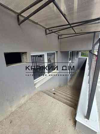 Продаж офісне приміщення на Академика Заболотного ул. поверх - -1/16 Київ