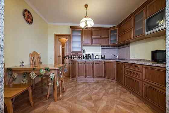 Велика квартира на Троєщині Код об'єкта № 21145014 Київ