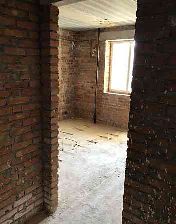 Продаж Квартира 1-кімнатна, 2/6 поверх на Ясногірська вул., 16в Київ