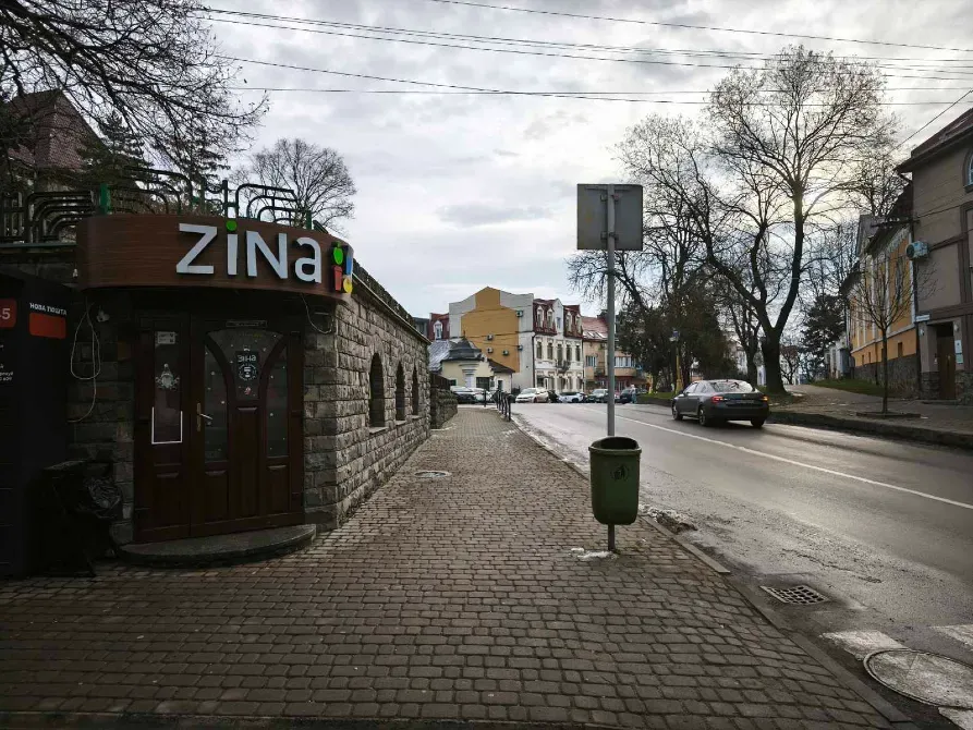 Продаж Окрема будівля / частина будівлі площа 47 кв.м 1-й поверх на Собранецька 2 Ужгород - фото 2