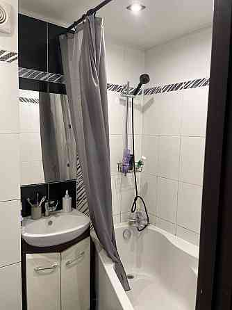 Продаж Квартира 2-кімнатна, 1/10 поверх на Борщагівська вул., д. 139/141 Київ