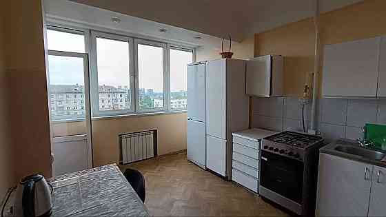 Оренда Квартира 3-кімнатна, 8/17 поверх на Бульвар Лесі Українки, 36б Київ