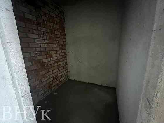 Продаж Квартира 2-кімнатна, 5/5 поверх на вул. Стороженка Львів