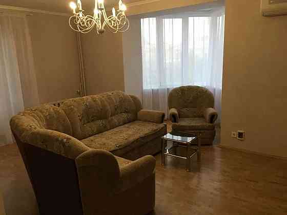 Оренда Квартира 2-кімнатна, 8/16 поверх на ул. Красноткацкая Киев