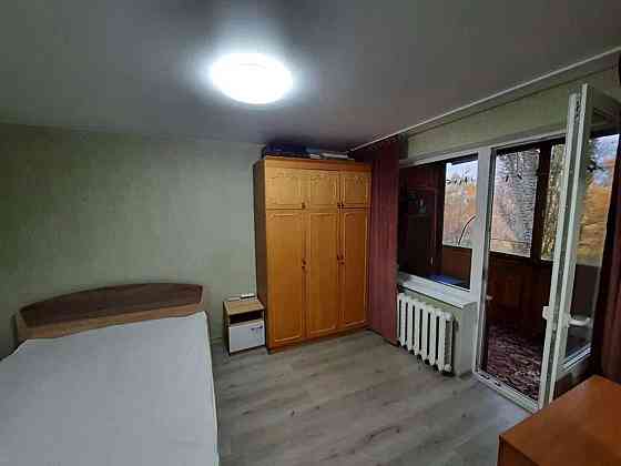 Оренда Квартира 3-кімнатна, 4/9 поверх на ул. Семьи Сосниных, 12 Київ