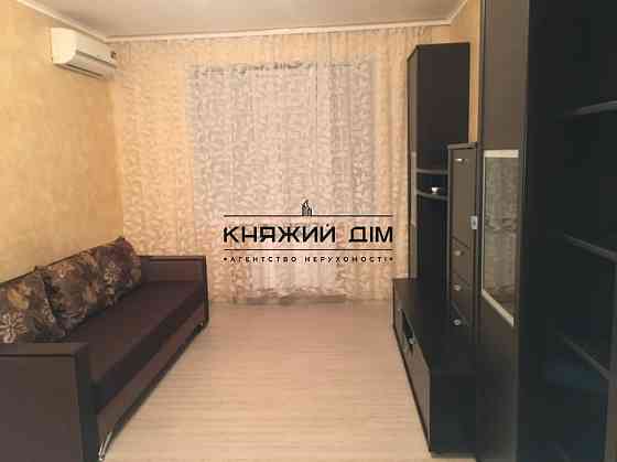 Світла, комфортна 2-х к. кв. ст. м. Мінська. № 11139420 Киев