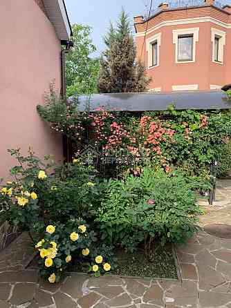 Продаж Будинок 10-кімнатний на вул. Європейська Kharkiv