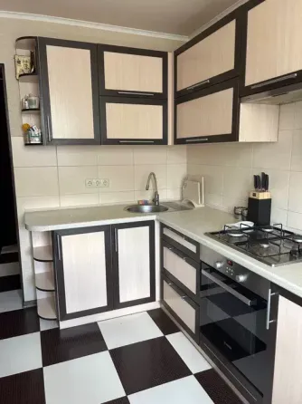 Продаж Квартира 2-кімнатна, 8/10 поверх на Шатила Кропивницький