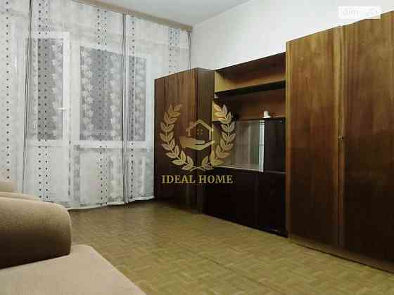 Велика світла однокімнатна квартира на Троєщині Київ