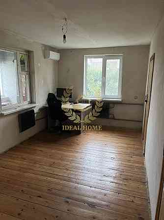 Продаж Будинок 4-кімнатний Киев