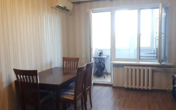 Продам 2-к. кв., 45 м. кв., пр-т Небесної Сотні Odessa