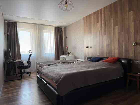 Продаж Квартира 2-кімнатна, 11/18 поверх на Мишуги Александра вул., д. 2 Киев