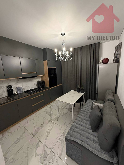 Продаж Квартира 1-кімнатна, 3/5 поверх на Єньковська Ужгород - фото 1