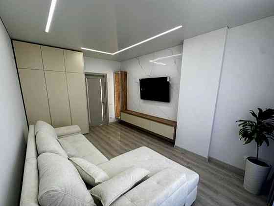 Продаж Квартира 2-кімнатна, 10/12 поверх на Коновальця, 35 Ивано-Франковск