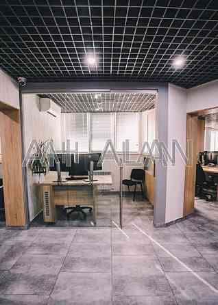 Оренда офісне приміщення на Срібнокільська вул., 1 приміщень - 14, поверх - 28/28 Київ