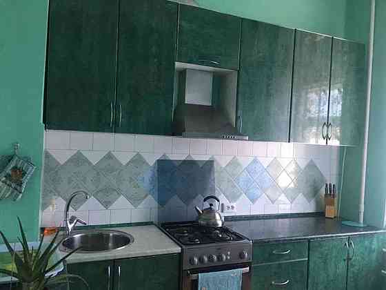 Оренда Квартира 3-кімнатна, 5/5 поверх на ул. Саксаганского Киев