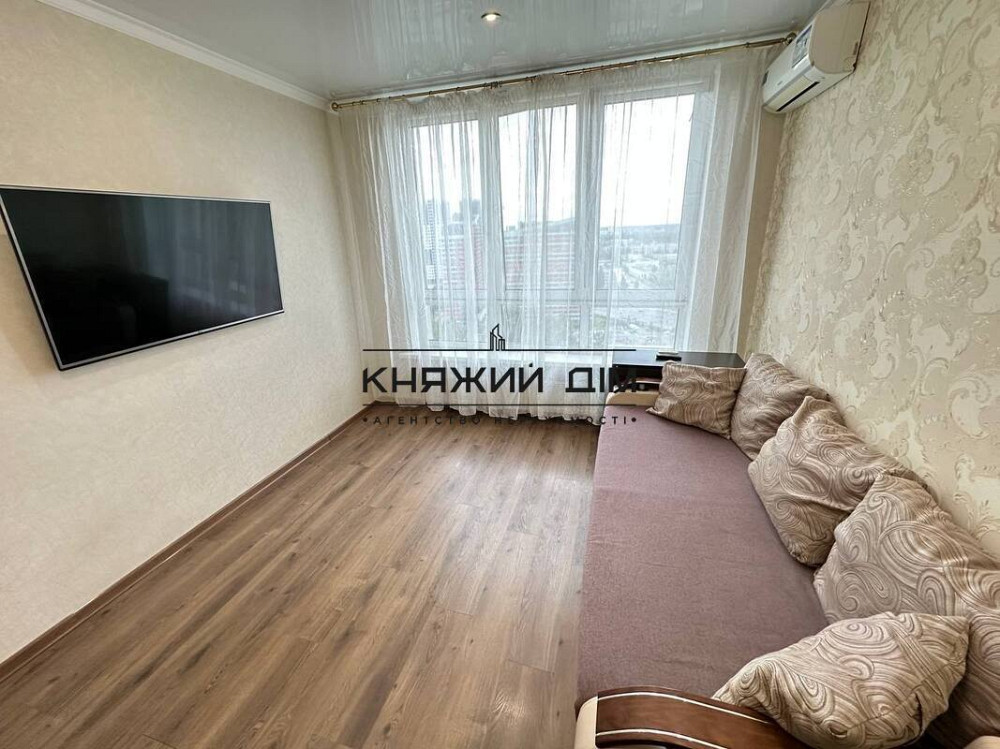 Оренда Квартира 1-кімнатна, 22/26 поверх на Армянская ул. Киев - изображение 1
