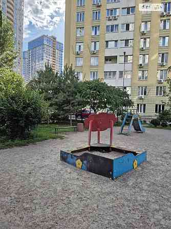 Оренда Квартира 1-кімнатна, 15/25 поверх на Урлівська, 23В Киев