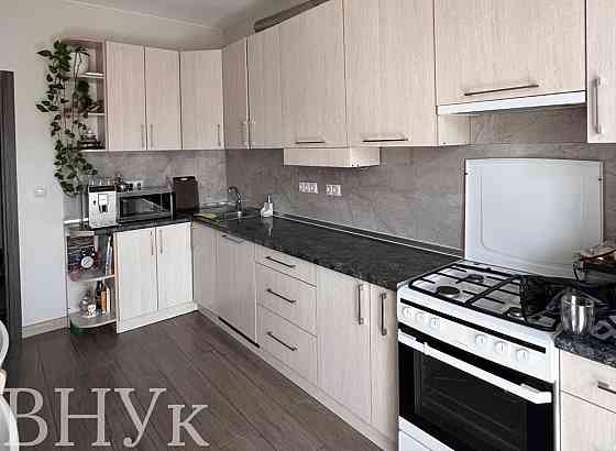 Продаж Квартира 2-кімнатна, 4/5 поверх на Тлехаса Uzhhorod