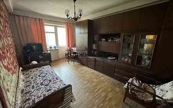 Продаж Квартира 2-кімнатна, 3/5 поверх на Каунасская ул. Київ