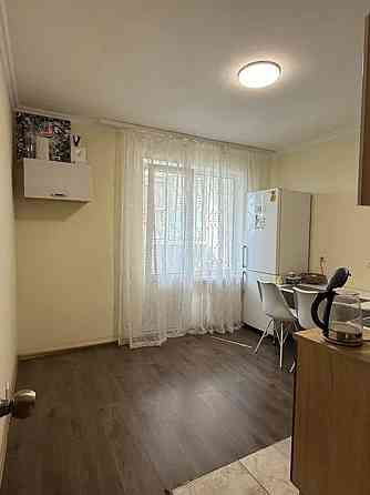 Оренда Квартира 1-кімнатна, 20/25 поверх на Хорольська, 1а Kiev