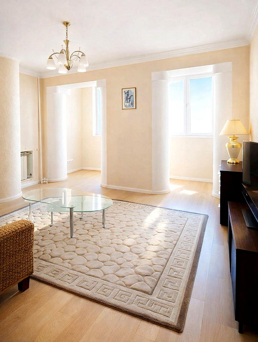 Продаж Квартира 2-кімнатна, 15/18 поверх на Полярная вул., д. 8-Е Kiev - photo 1