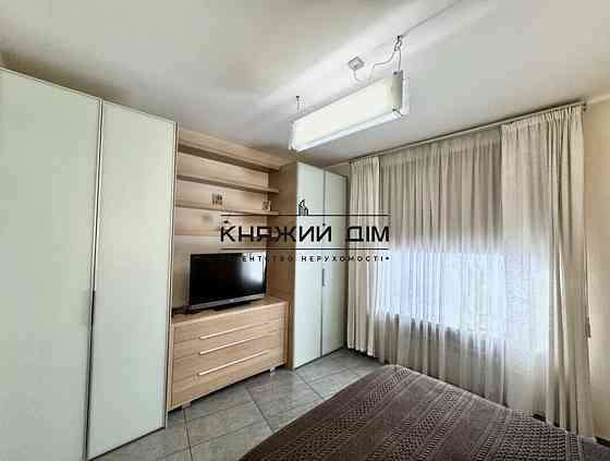 Оренда Квартира 3-кімнатна, 2/4 поверх на Ярославов Вал ул. Київ