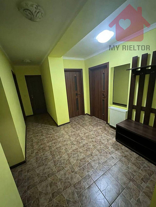 Продаж Квартира 3-кімнатна, 1/5 поверх на Володимирська Ужгород - изображение 1