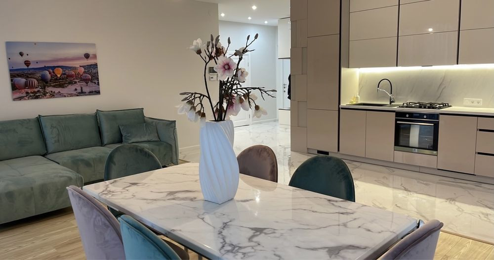 Оренда 2к квартири 92 кв. м Львів - фото 1