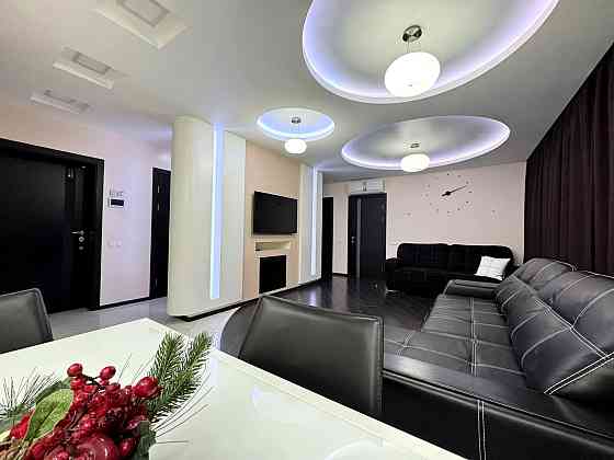 Продаж Квартира 5-кімнатна, 4/5 поверх на Мира пр., 25 Днепр