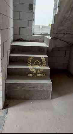 Продаж Будинок 4-кімнатний 