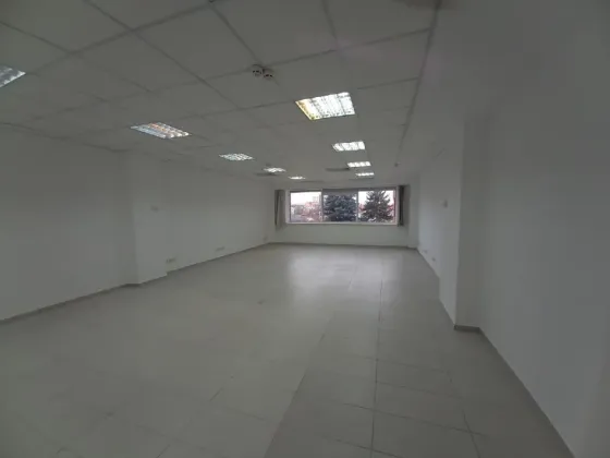 Здається Офісні приміщення площа 1680 кв.м Дніпро Вул. Шевченка Дніпро