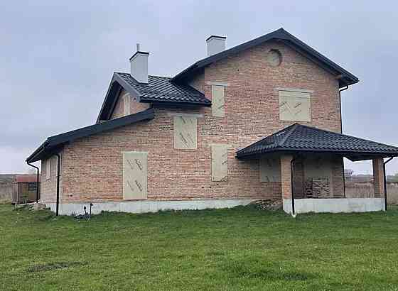 Продаж Будинок 4-кімнатний Ременів