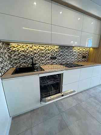 Продаж Квартира 3-кімнатна, 11/13 поверх на вул. проїзд Садовий Kharkiv